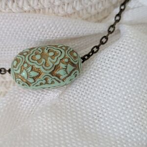 Asian style green necklace